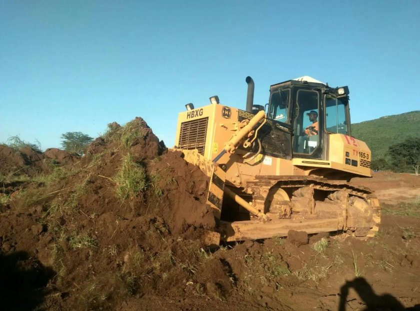 Бульдозер ty 165-3