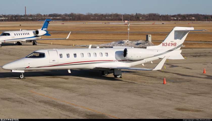 Learjet 70