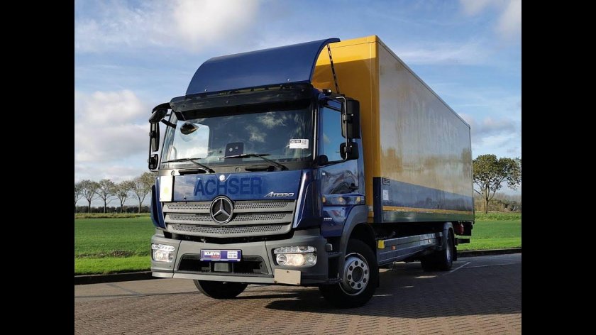 Mercedes-benz atego (1018