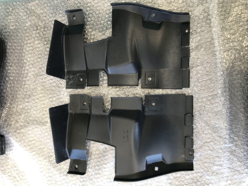 Грязезащитные щитки ВАЗ 2110