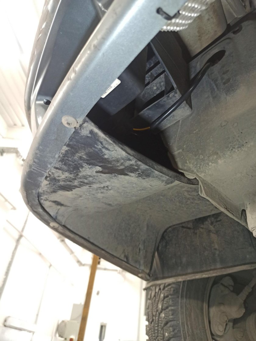 Защита моторного отсека ВАЗ 2114