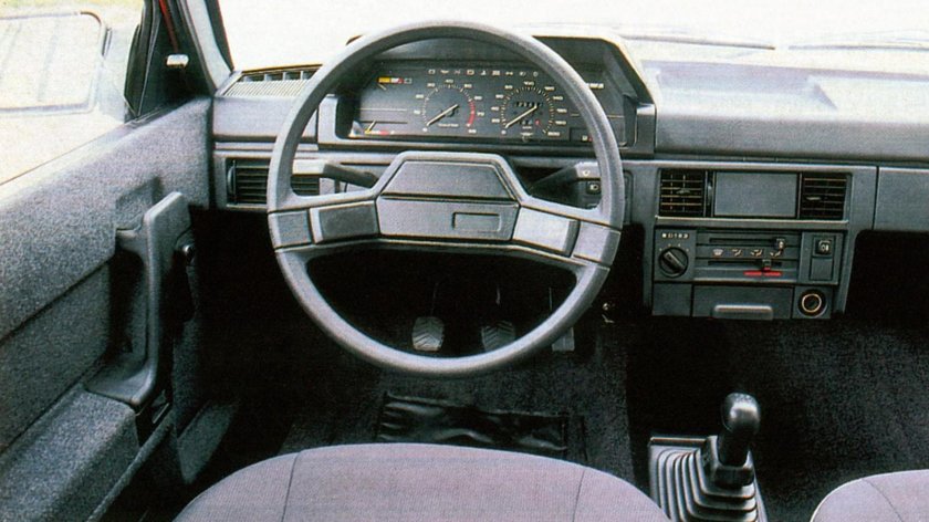 Салон москвич 2141