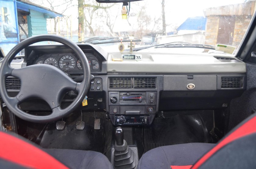 Москвич АЗЛК 2141 салон