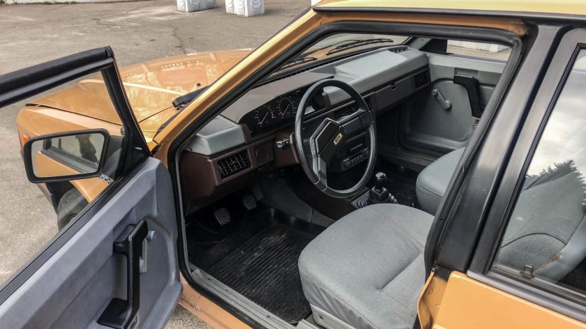 ИЖ Москвич 2141