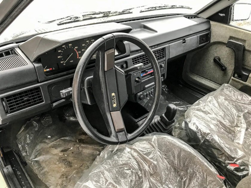 Москвич 2141 Святогор салон