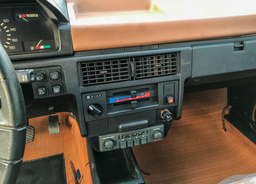 Москвич 2141 1990