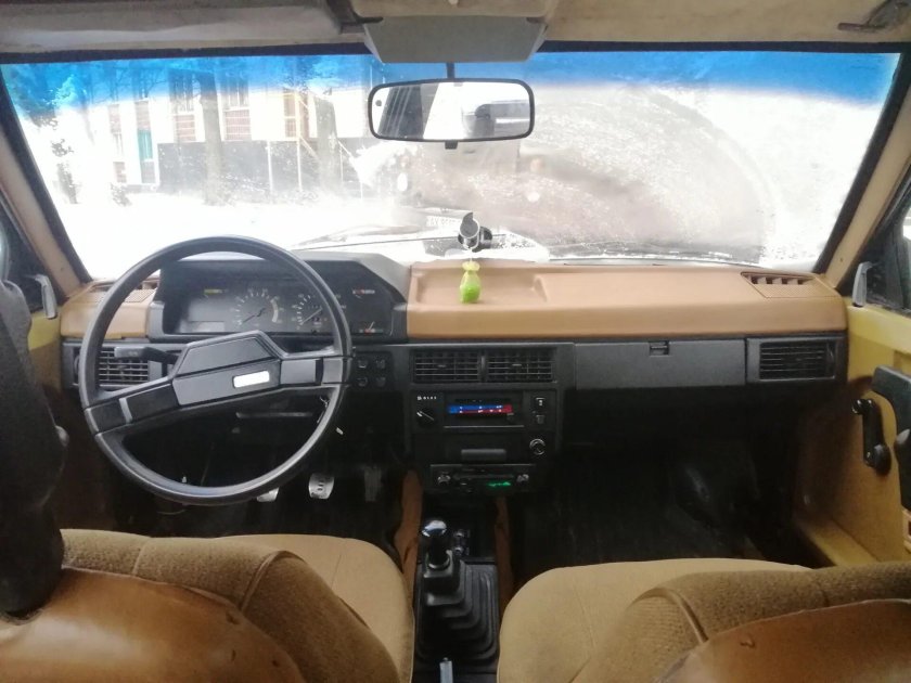 Москвич АЗЛК 2141 салон