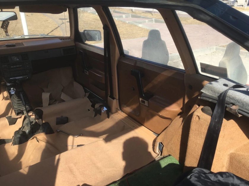 Коричневый саломосквич 2141