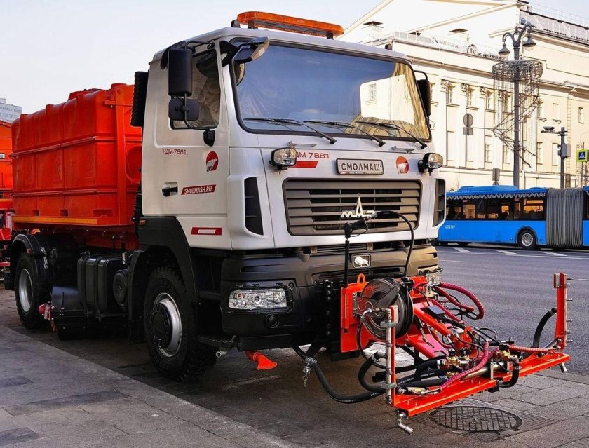 Комбинированная дорожная машина