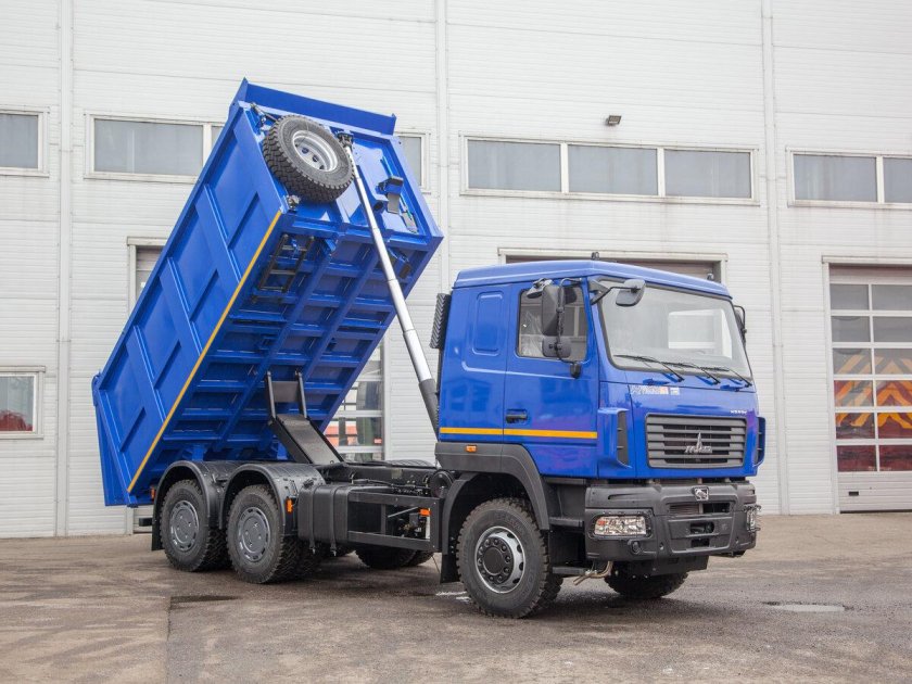 МАЗ 650126 самосвал