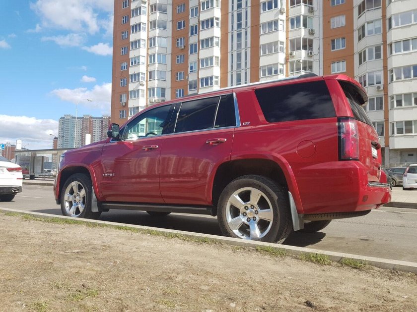 Chevrolet tahoe iv