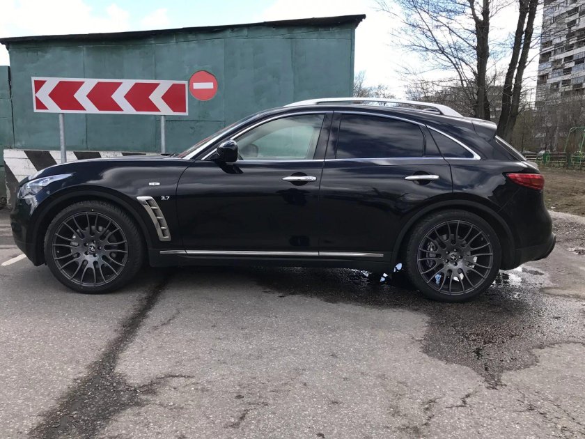 Диски Infiniti qx70 r22