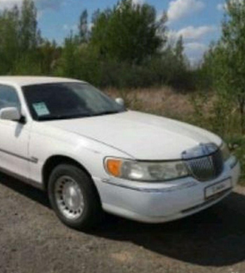 Lincoln Town car 2001