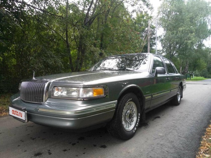 Линкольн Таун кар 1997 года