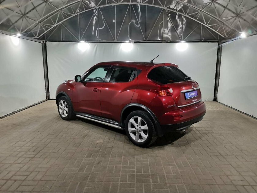 Ниссан Жук 1.6 турбо