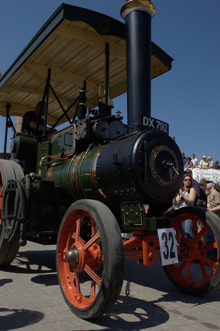 Паровой трактор