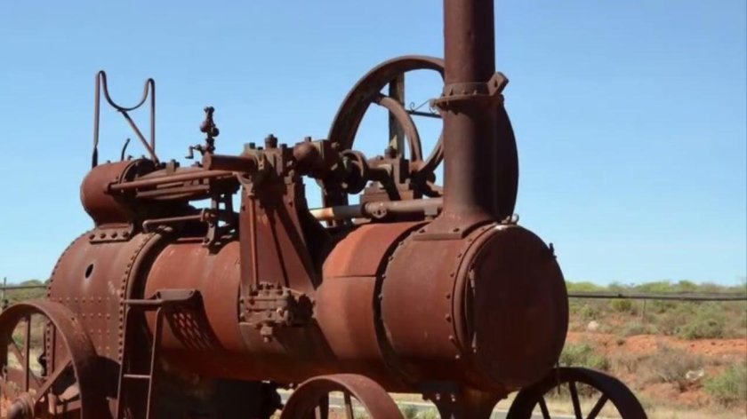 Старый трактор