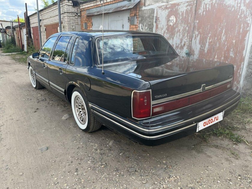 Lincoln town car 1993