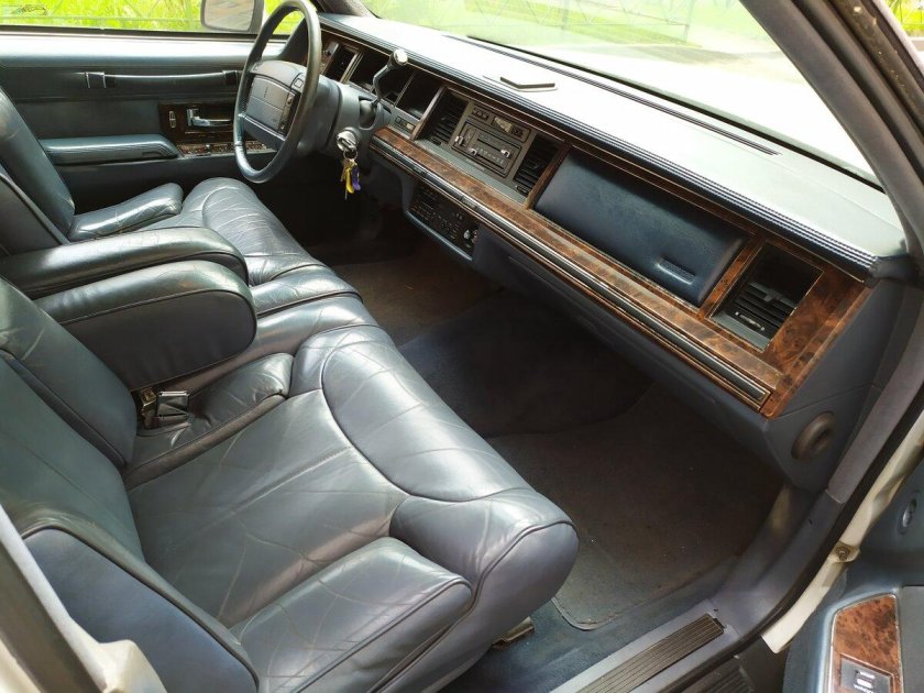 Lincoln Town car 1991