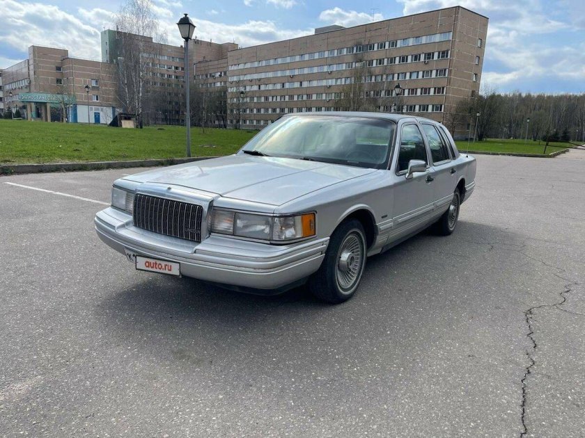 Линкольн таун кар 1992