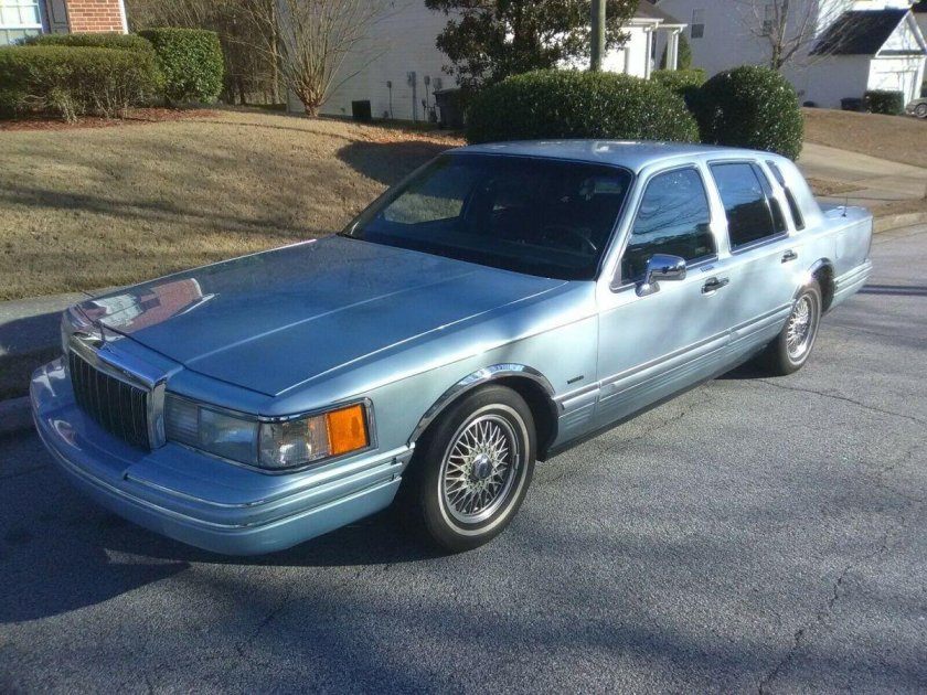 Lincoln town car 1990