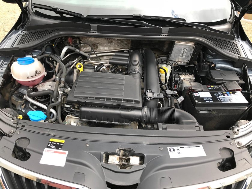 Под капотом Шкода Рапид 1.4