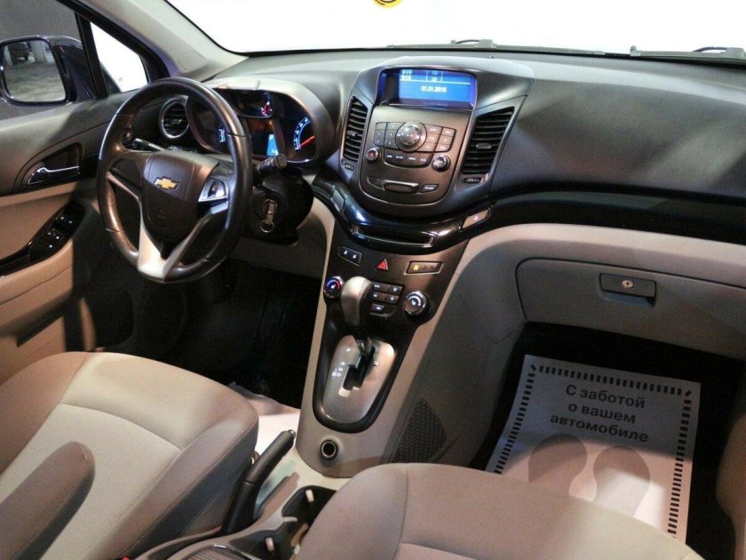 Chevrolet Orlando 2013 салон
