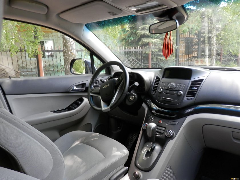 Chevrolet Orlando 2012 салон