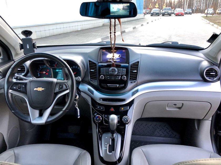 Chevrolet Orlando 2014 салон