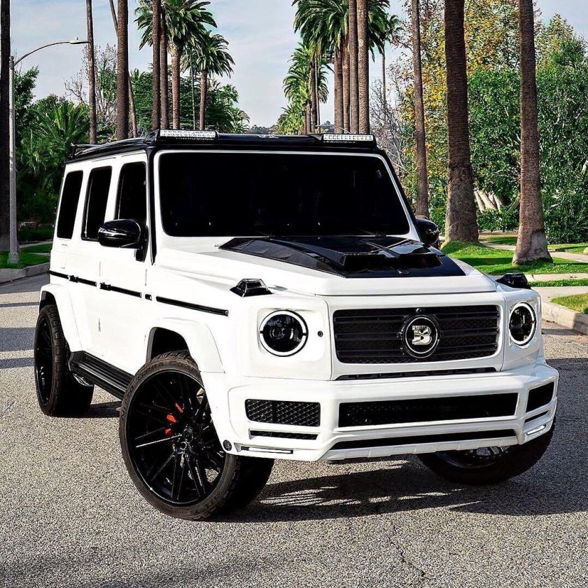 Mercedes-Benz g500 w464