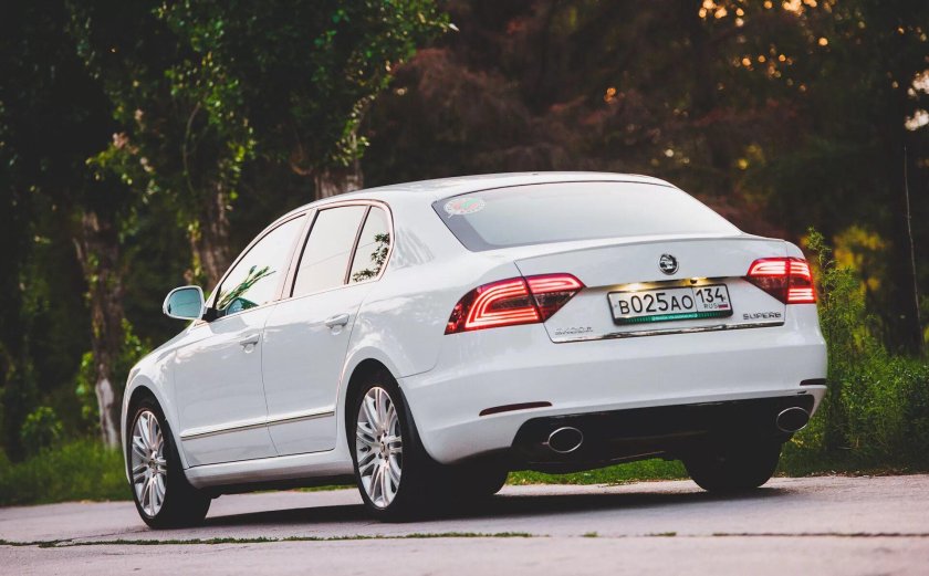 Шкода Суперб 2