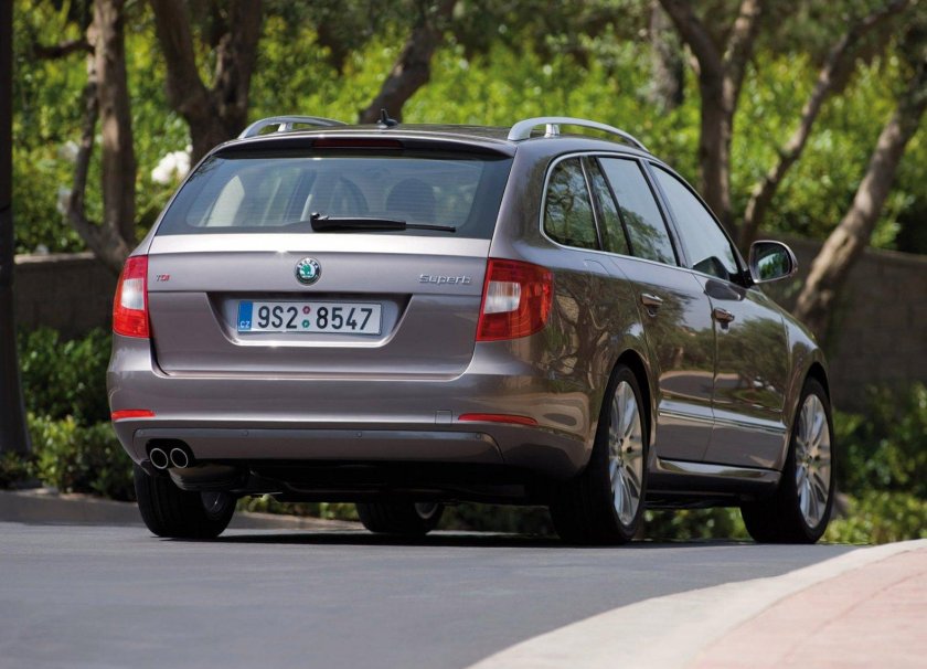 Skoda Superb, 2013 универсал