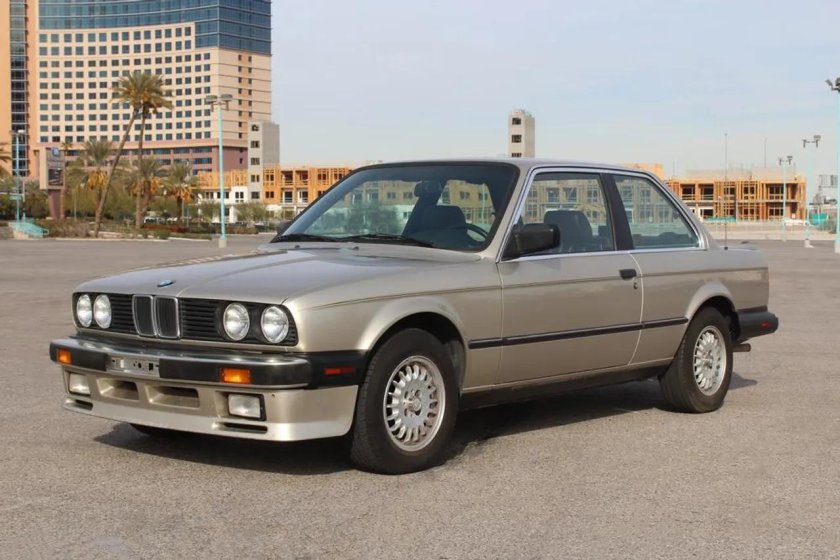 BMW 325i 1986