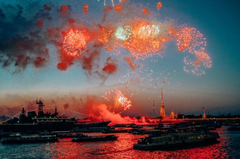 Салют на ВМФ В Питере