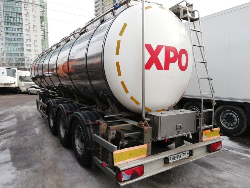 Полуприцеп цистерна Бецема