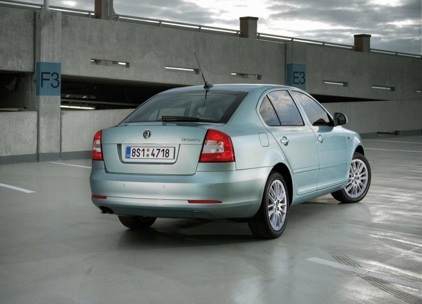 Шкода Октавия хэтчбек 2008