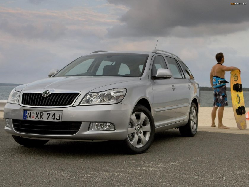 Шкода Октавия 2012