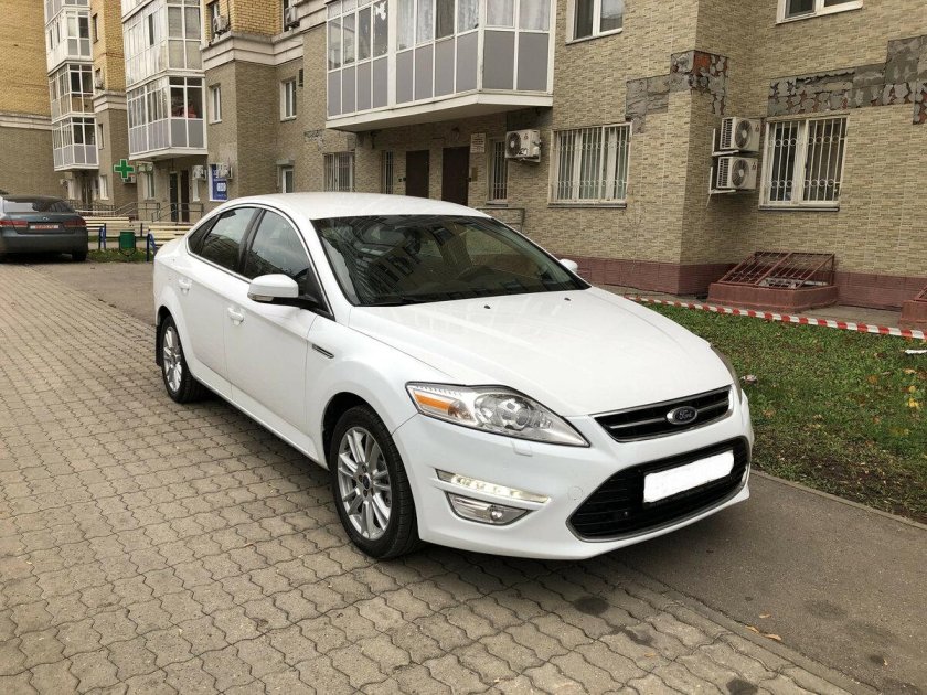 Форд Мондео 2012г