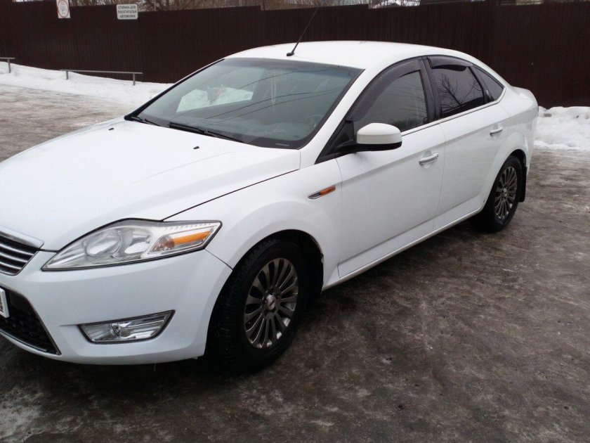 Форд Мондео белый