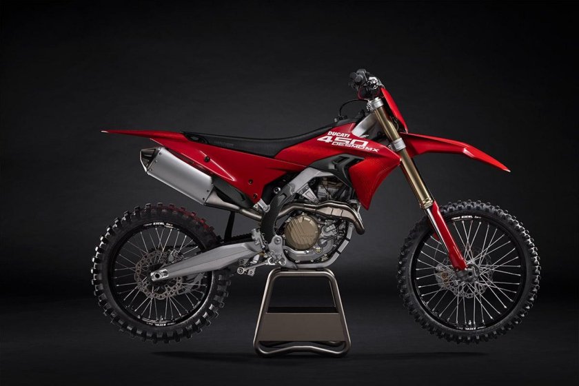 Ducati desmo 450 mx