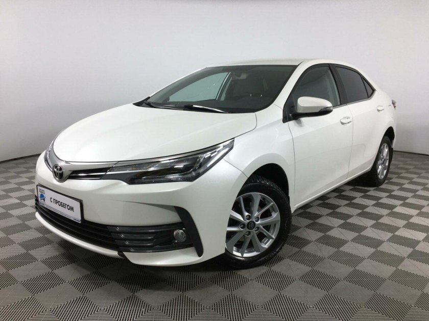 Тойота королла 2018 белая