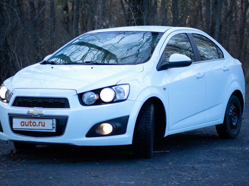 Шевроле Авео 2015 года