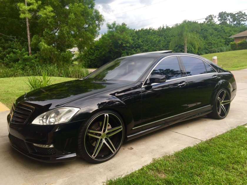 Mercedes benz s class w 221