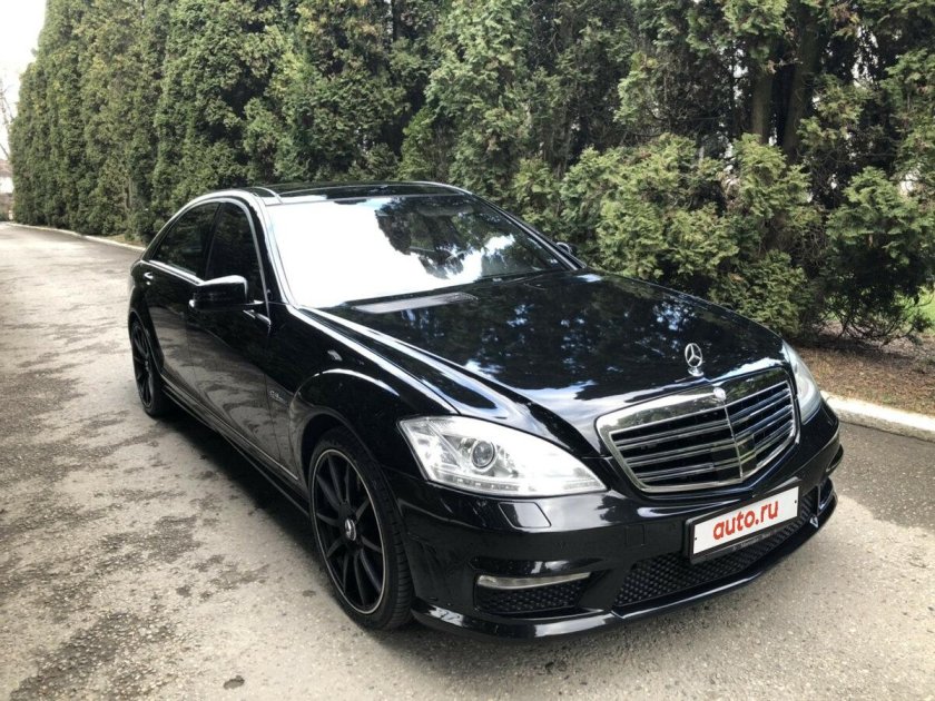 Mercedes Benz 221 AMG 63