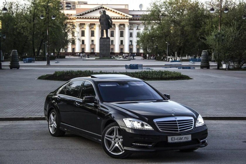 Mercedes benz s class w 221