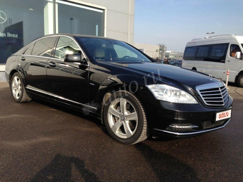 Мерседес s221