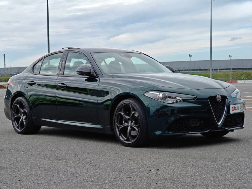 Alfa romeo giulia quadrifoglio