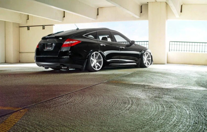 Honda Crosstour Tuning Black