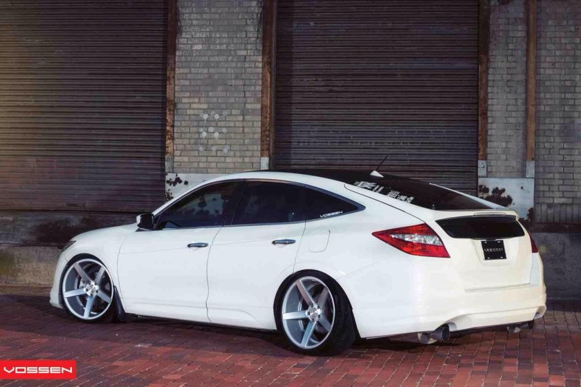 Honda Accord 8 Vossen r18