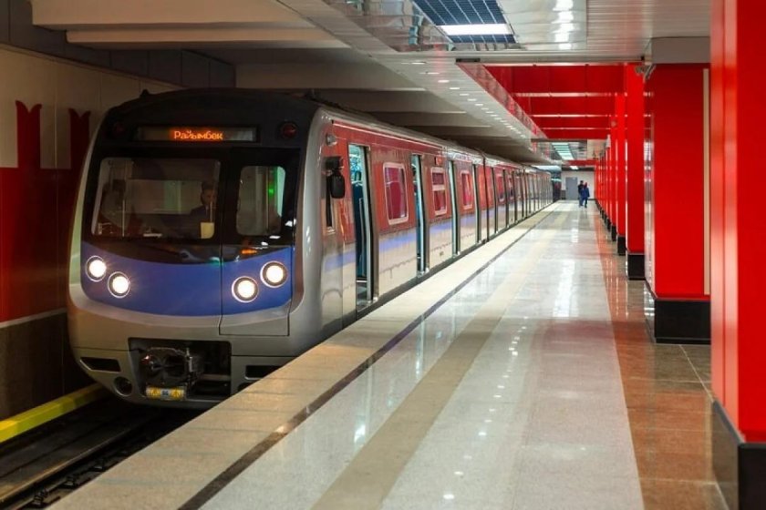 Hyundai Rotem метро Алматы